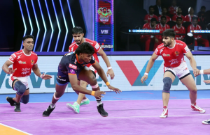 Race to the top 8 heats up as PKL 12 moves to Chennai