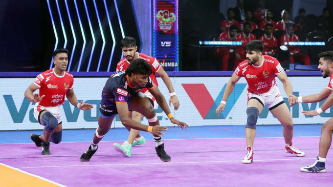 Race to the top 8 heats up as PKL 12 moves to Chennai